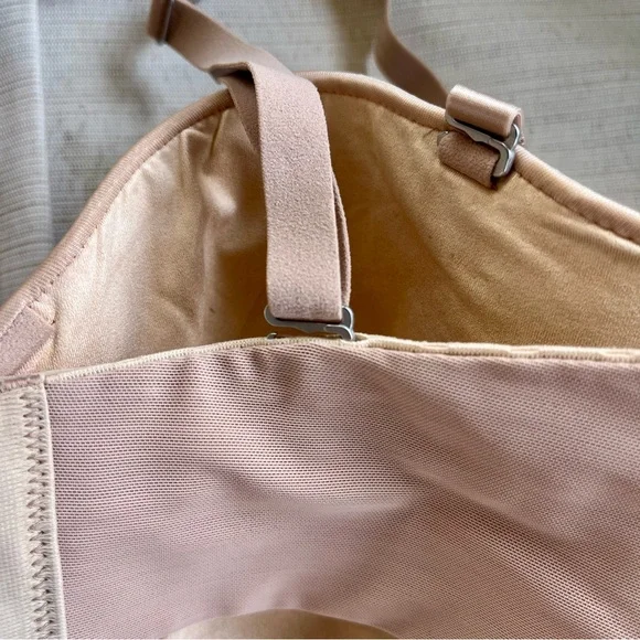 NWT Victoria’s Secret Discontinued Bio-Fit 7-Way Bra in Size DD - Picture 11 of 12